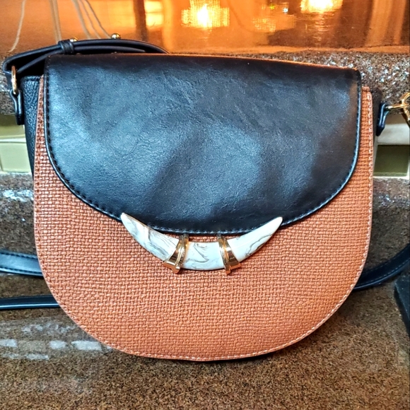 Stella and Dot Crossbody bag - Picture 1 of 3